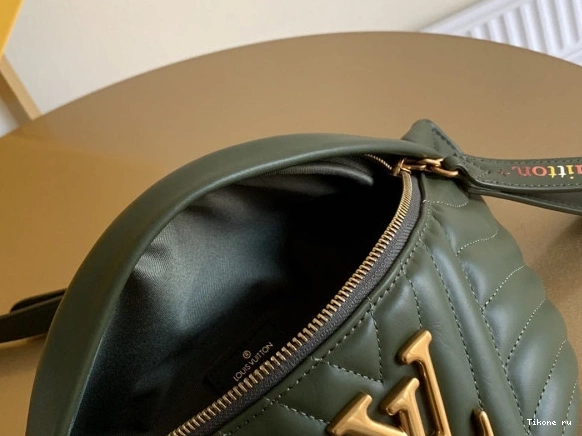 Cheap NEW VUITTON WAVE BUMBAG LOUIS 0713